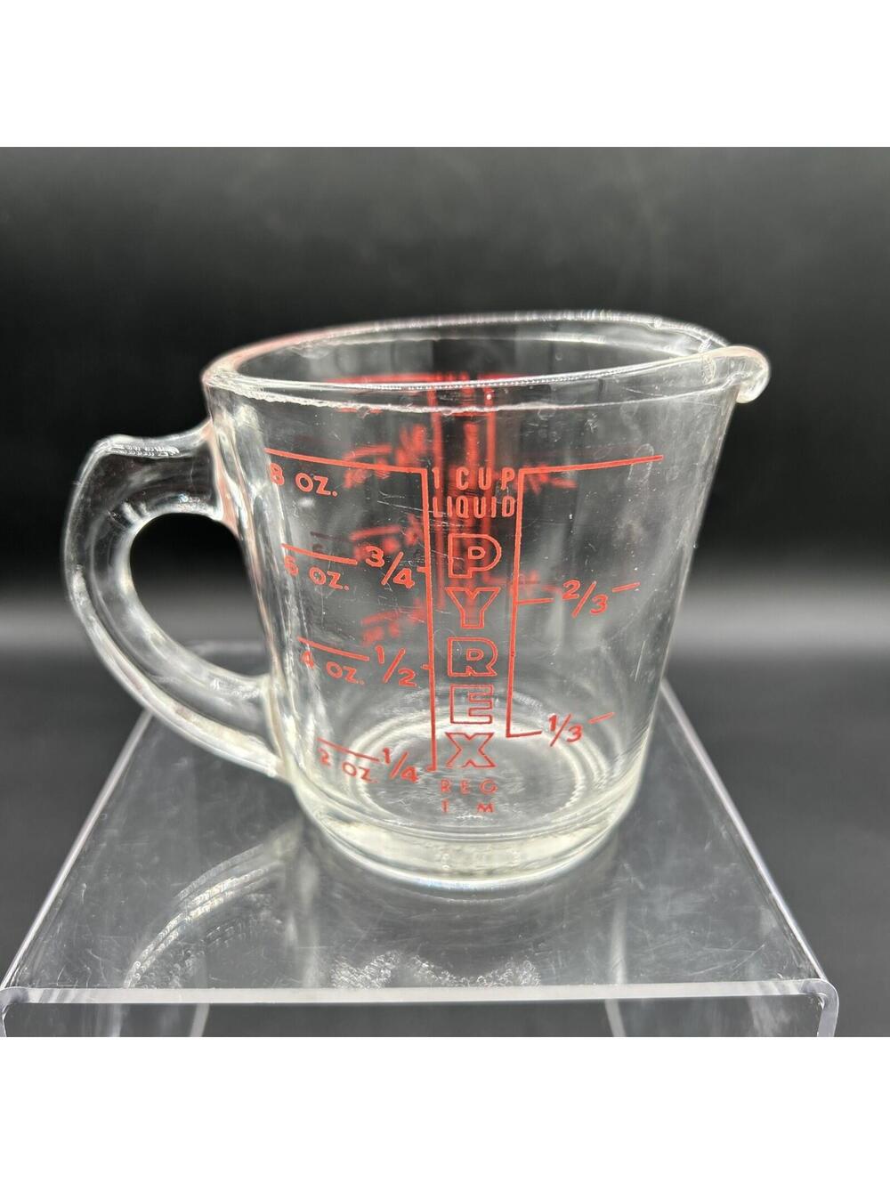 Vintage Pyrex Measuring Cup 508  1 Cup Red Lettering Closed D Handle USA AS IS